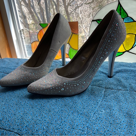 Cause & Effect Robbie Opal Rhinestone Heels - Picture 6 of 7